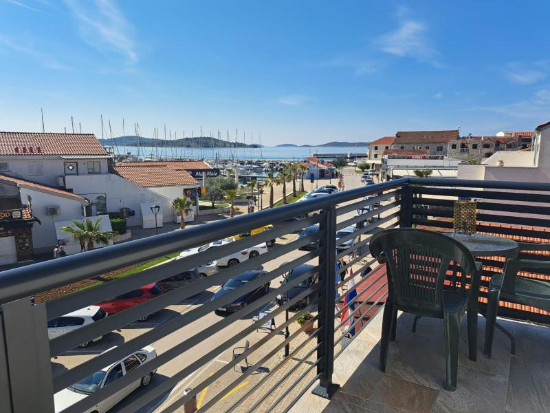 Apartments Centar - image 8