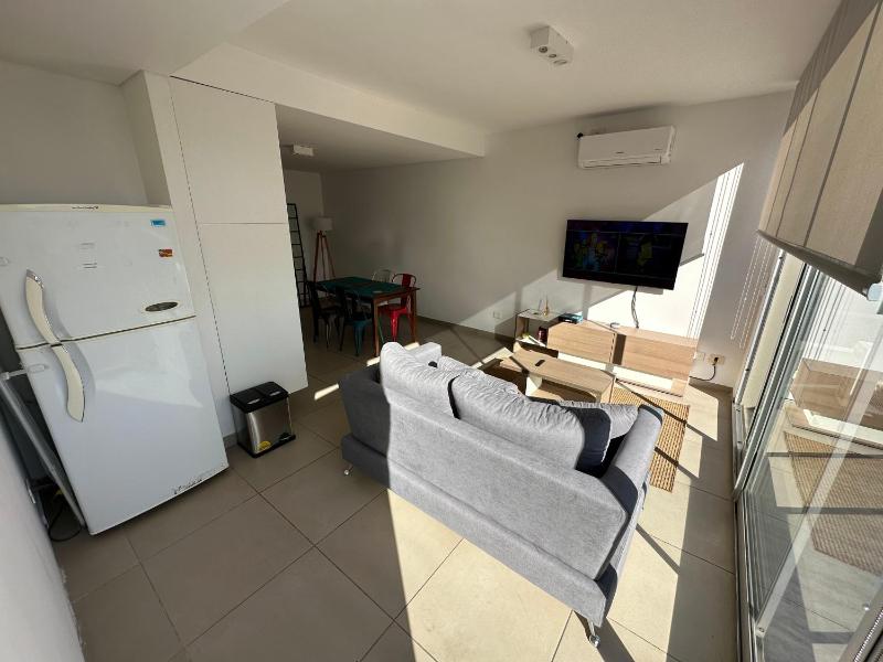 Modern Spacious & Sunny Apartment in Palermo - image 10