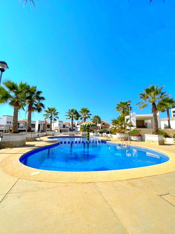 Excelente Casa en Zona de Cerritos en Frente a Alberca - Azul Pacífico I - image 13