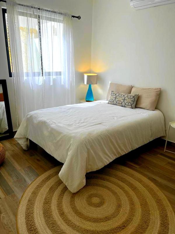 Excelente Casa en Zona de Cerritos en Frente a Alberca - Azul Pacífico I - image 12
