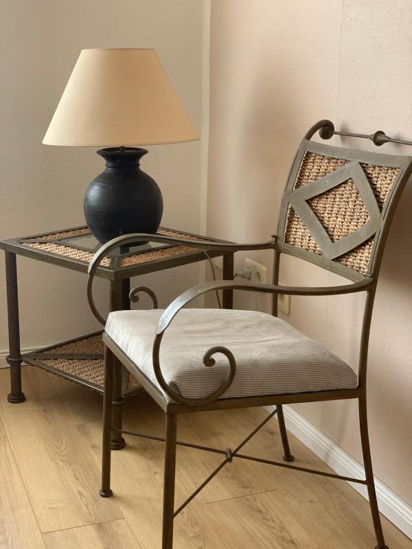Four-Room Apartment image 4