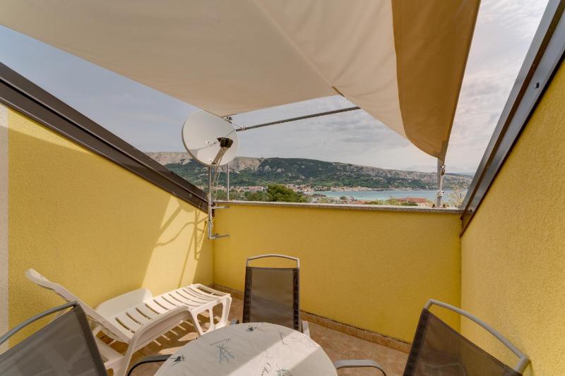 Two-Bedroom Apartment with Terrace and Sea View image 3