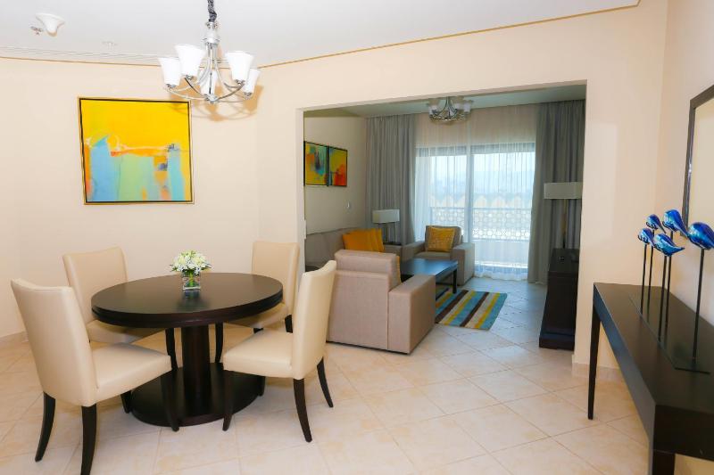 One Bedroom Apartment with City View image 4