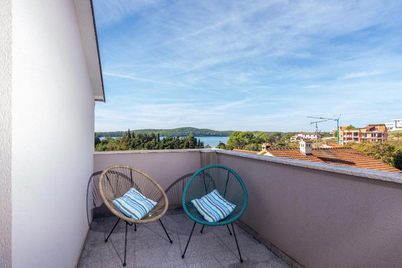 Two-Bedroom Apartment with Terrace and Sea View image 4