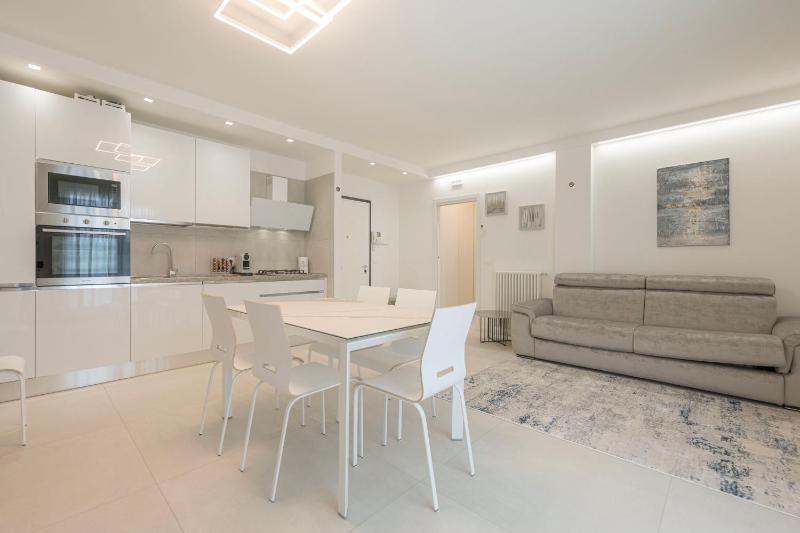 Residence Luxury Elisabeth con garage e posto spiaggia - image 10