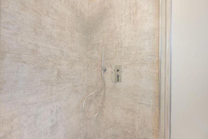 Residence Luxury Elisabeth con garage e posto spiaggia - image 14