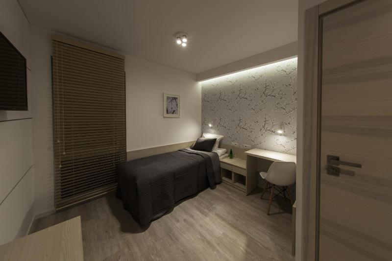 Single Room image 4