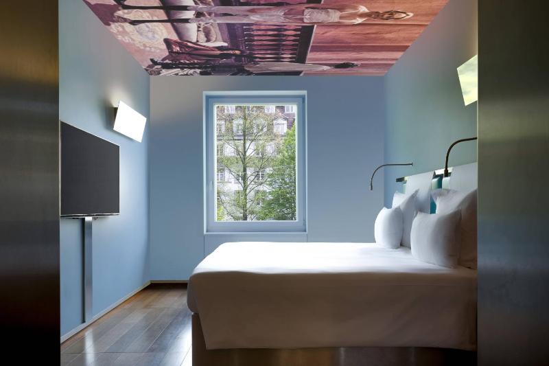 Garden & Park Loft Suite with 1 Kingsize-bed, Garden view image 1