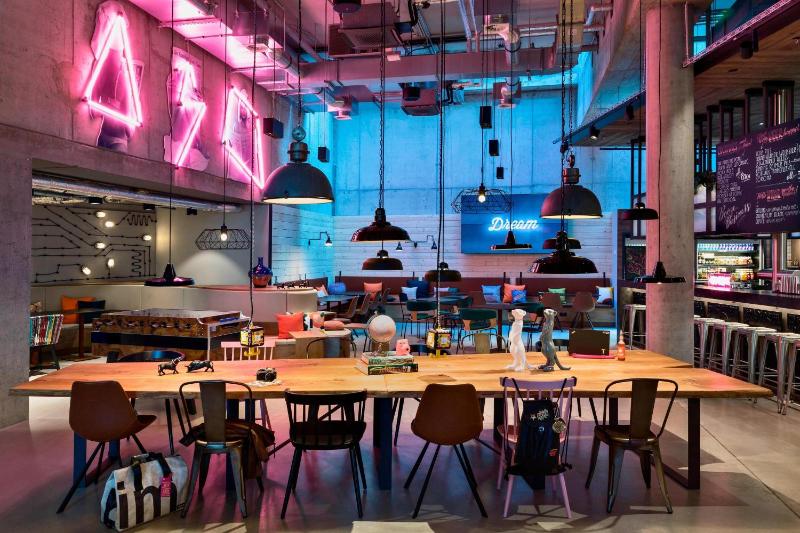 Moxy Frankfurt City Center - image 14