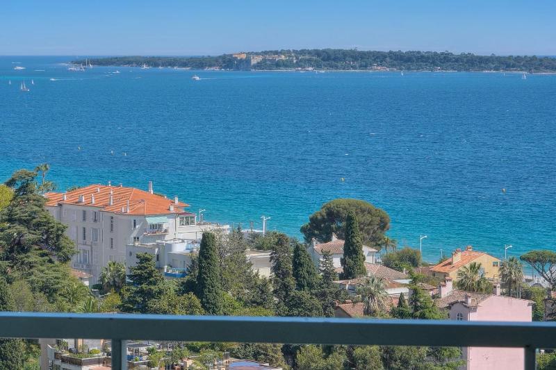 Upstays - 2 Rooms sea view - Swimming pool - image 18