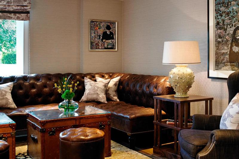 Premier Suite, Executive lounge access, 1 King, Sofa bed image 4