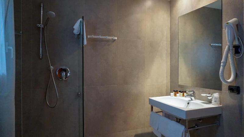 Family Room with Balcony and City View image 2