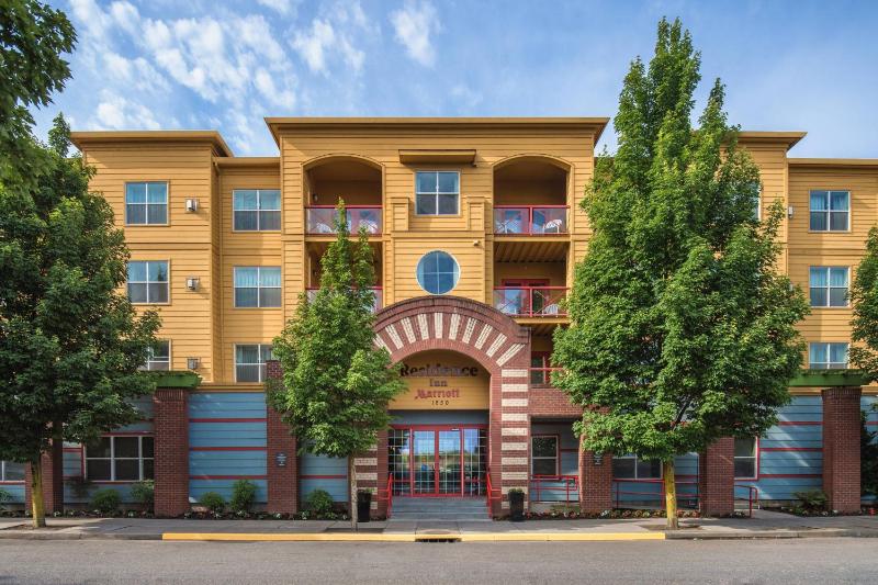 Residence Inn by Marriott Portland North - image 2