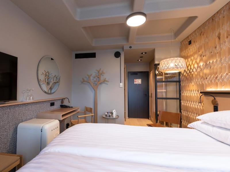 Superior Queen Room image 1