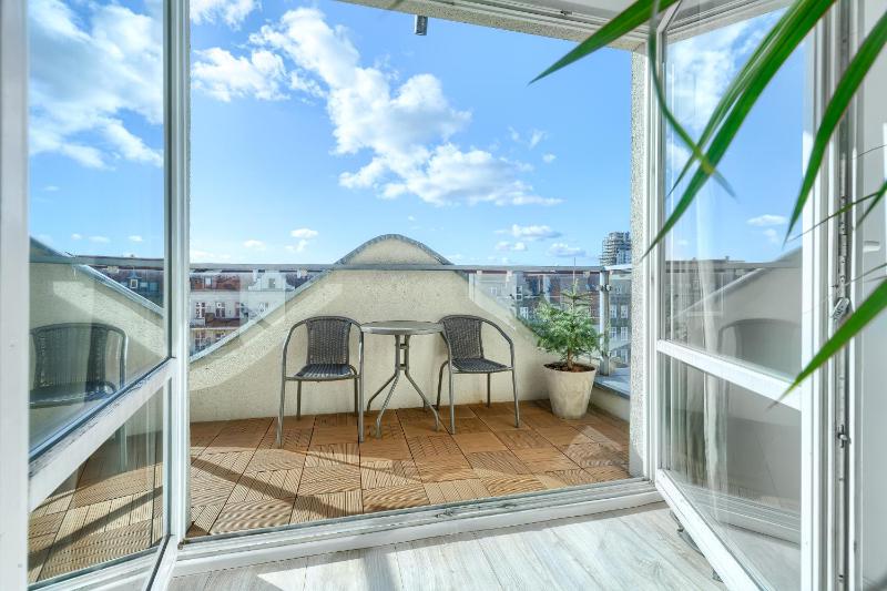 One-Bedroom Apartment with Balcony image 4