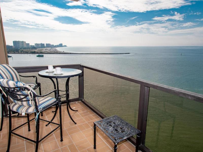 440 West Condos 1107-N - Panoramic Water Views - image 3