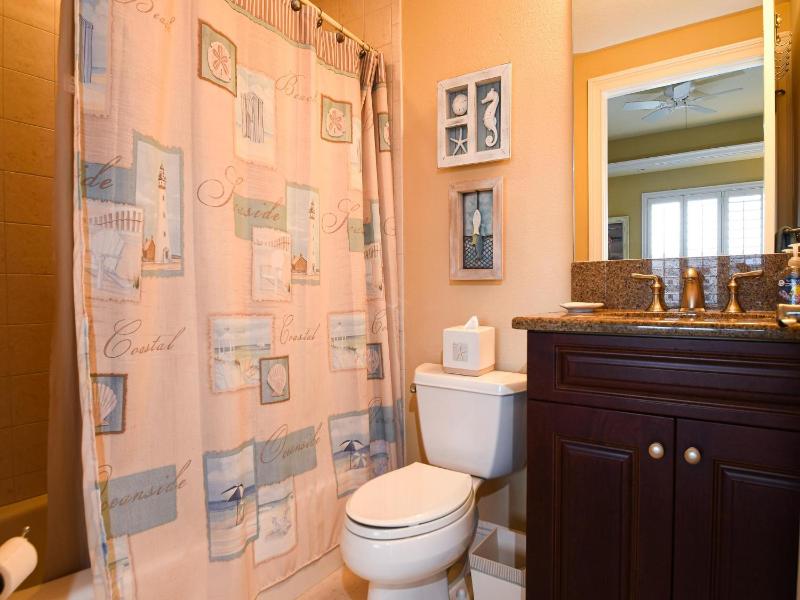 Chateaus on White Sands 502 Beachfront Condo - image 19