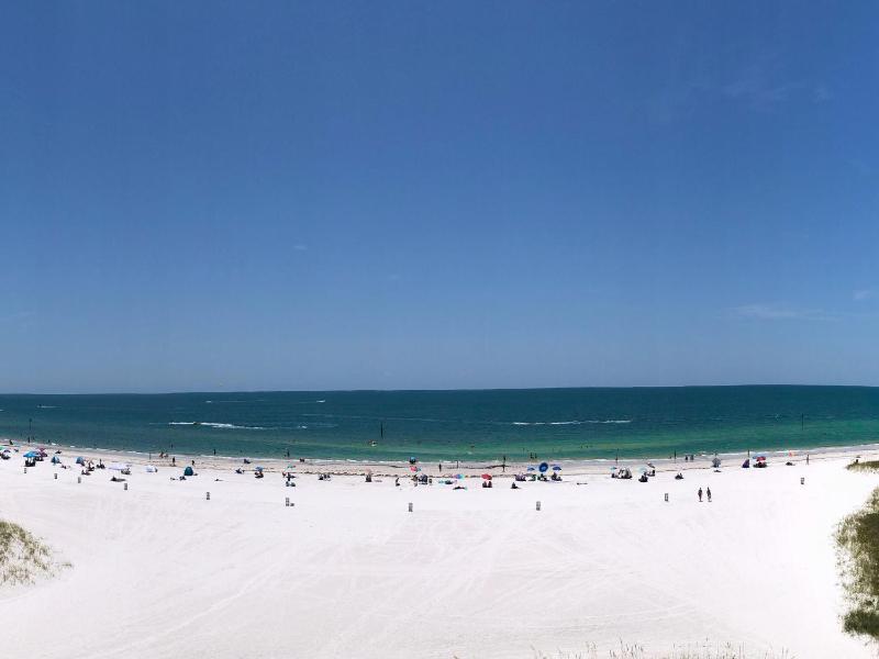 Chateaus on White Sands 502 Beachfront Condo - image 7