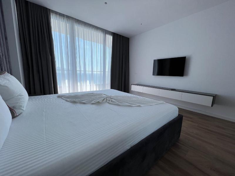 NAVI Apartments - image 4