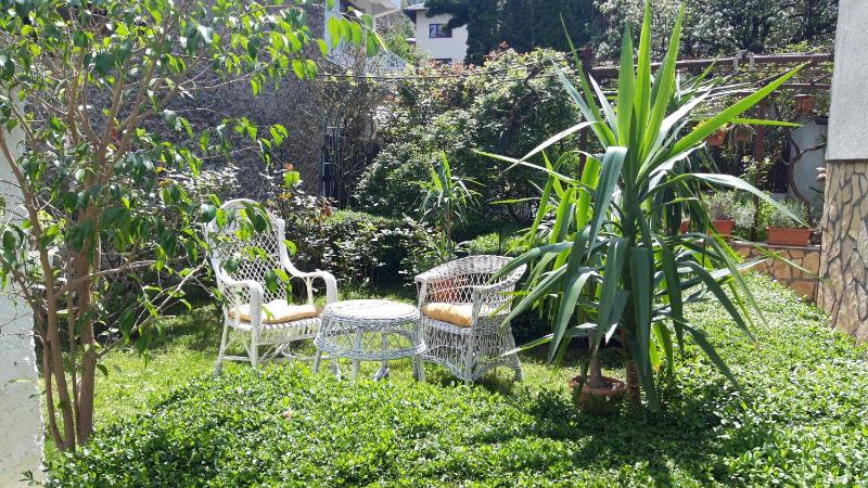 Modern&Cozy Bosnian house with GARDEN+FREE parking - image 5