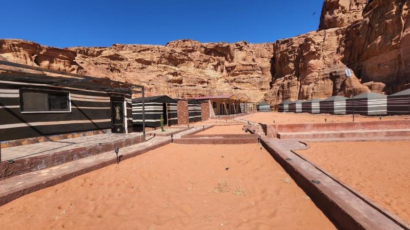 Wadi Rum Quiet Sky - image 6