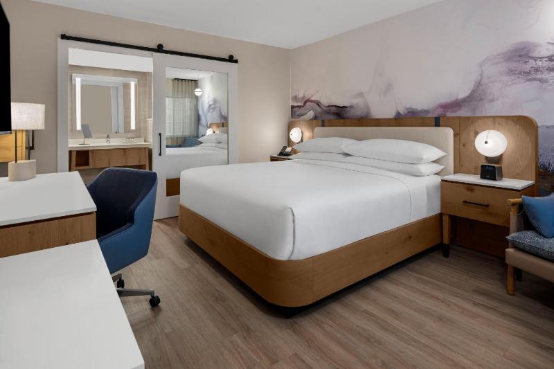 King Room image 1