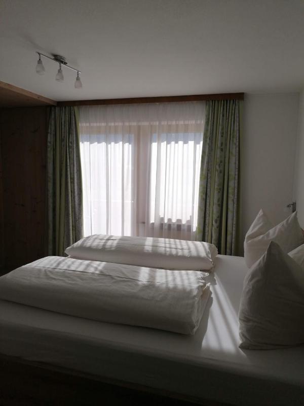 Double Room image 1