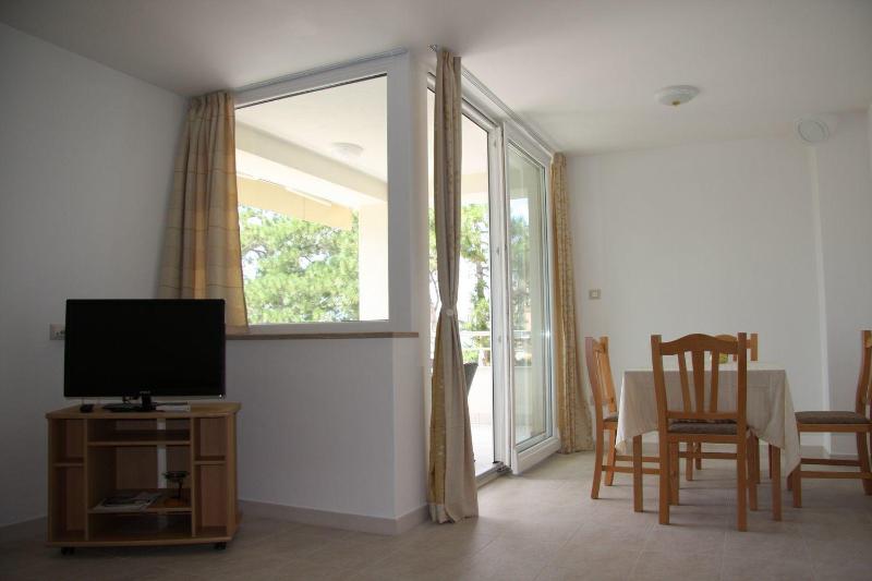 Apartment with Sea View image 3