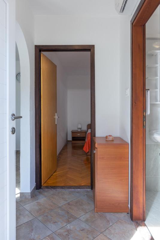 One-Bedroom Apartment with Terrace image 2