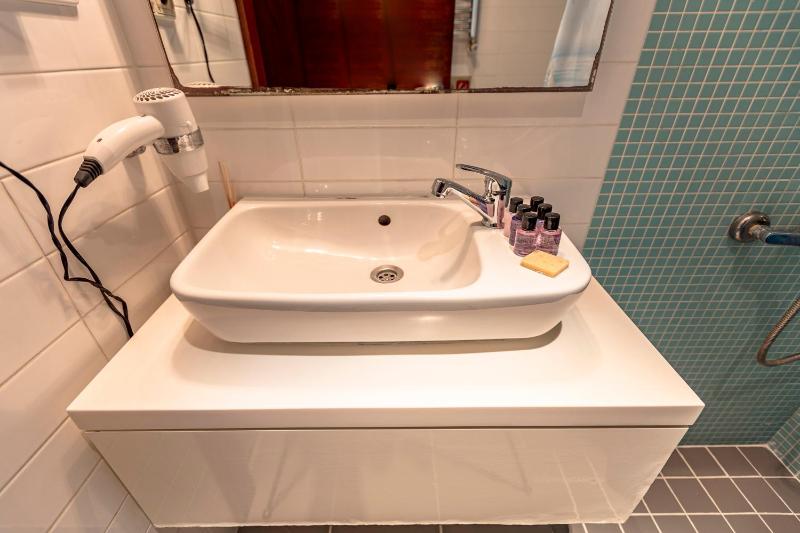 Standard Double or Twin Room image 2