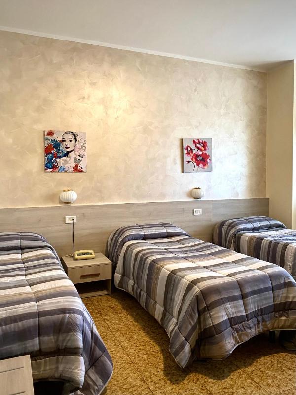 Triple Room image 4