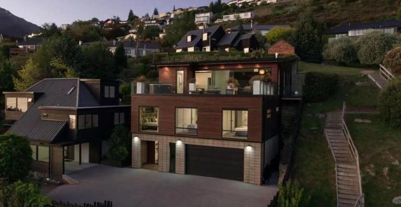 Magnificent Lakeview Modern Luxury - image 23