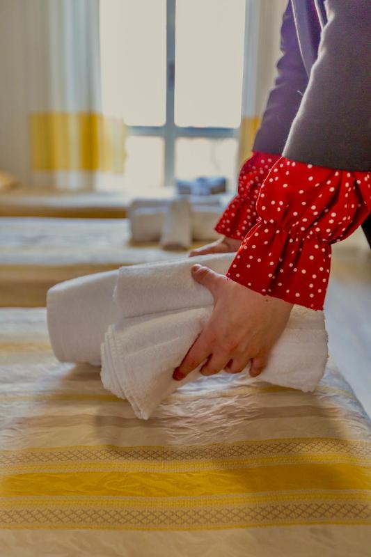 Triple Room with Balcony image 4