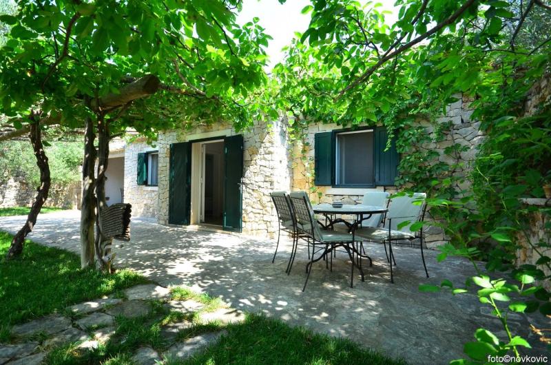 Holiday house in Bol with sea view terrace air conditioning WiFi 120-1 - image 44