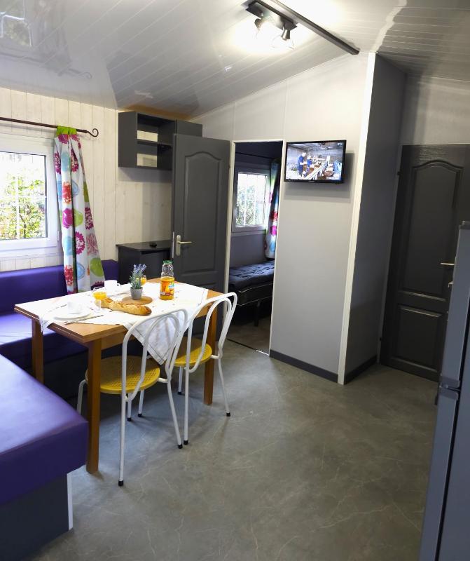Mobile Home image 2
