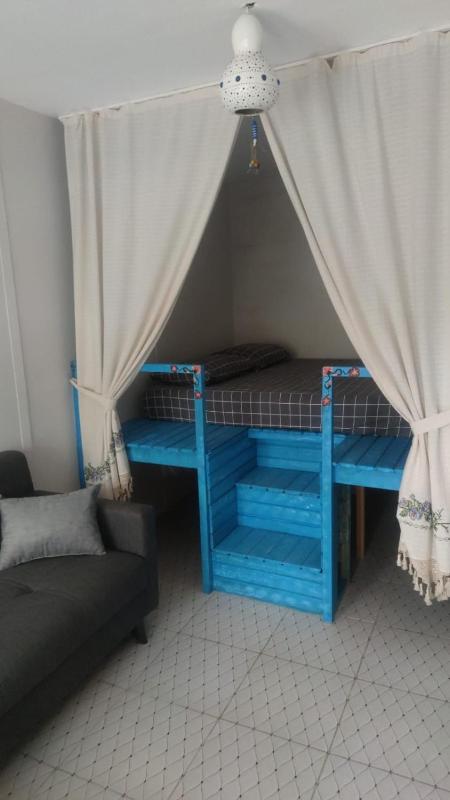 Family Room image 4