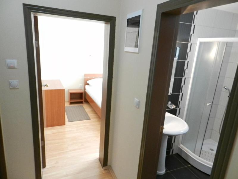 Apartment image 2