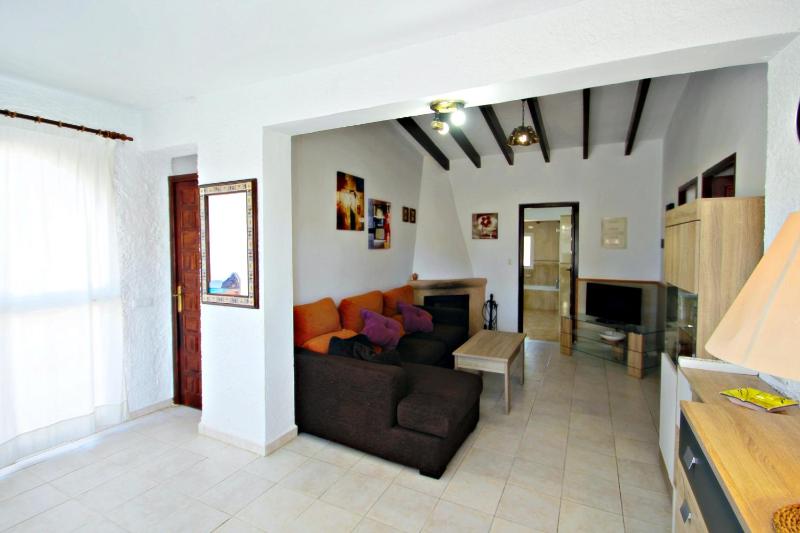 Cometa-86 - villa with private pool close to the beach in Calpe - image 2