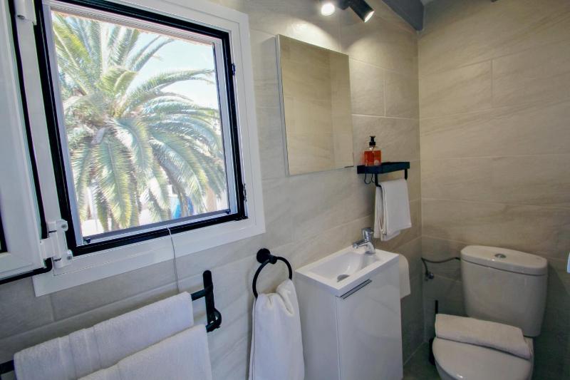 Cometa-86 - villa with private pool close to the beach in Calpe - image 10