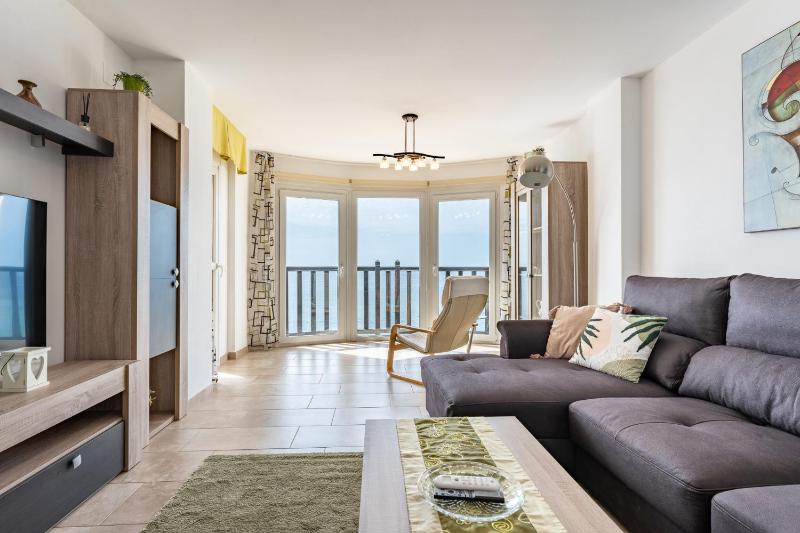 Spectacular Sea views parking and pool - image 17