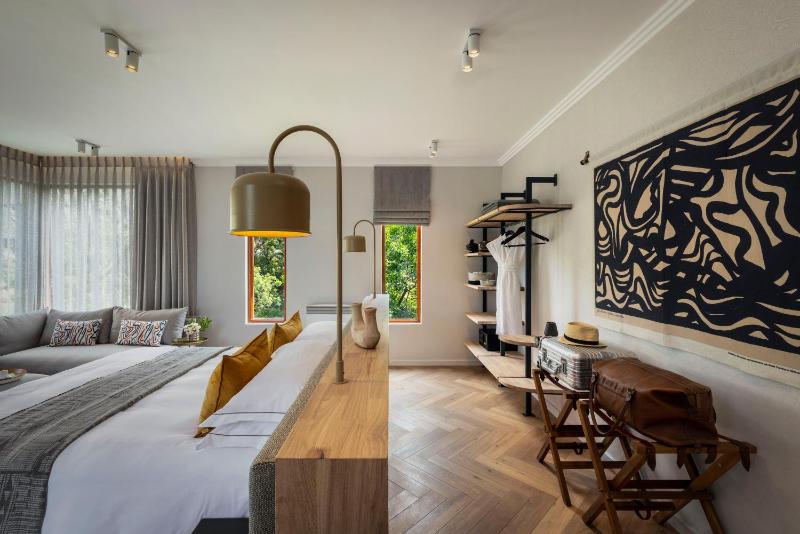 The Peech Hotel - image 7