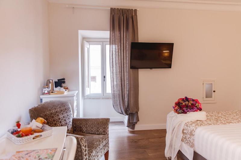 Superior Double Room image 4
