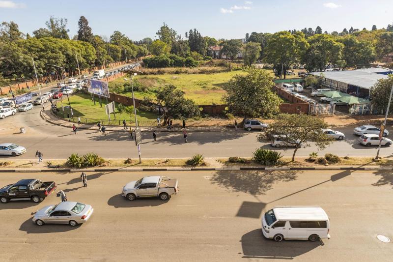 N1 Hotel Rotten Row Harare - image 9