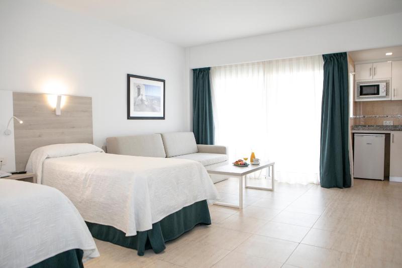 Hotel Apartamentos Pyr Fuengirola - image 27