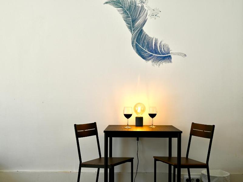 Triple Room with Shared Bathroom image 4