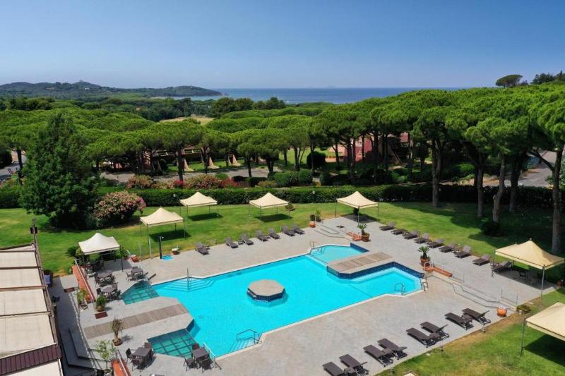 Appartamento 4 posti letto n 238 presso Residence Golf Hotel Punta Ala Images
