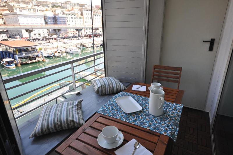 Apartment with Sea View image 4