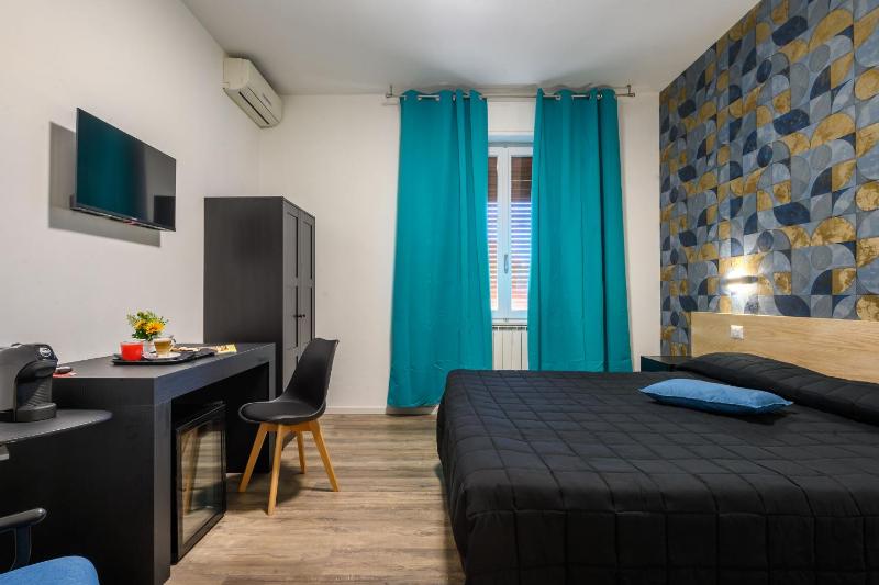 Deluxe Room image 1