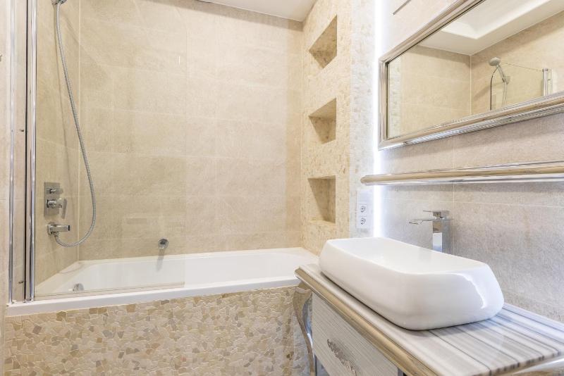 Apartment with Terrace image 1