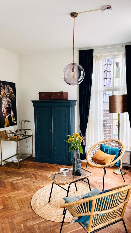 Large Double Room image 1